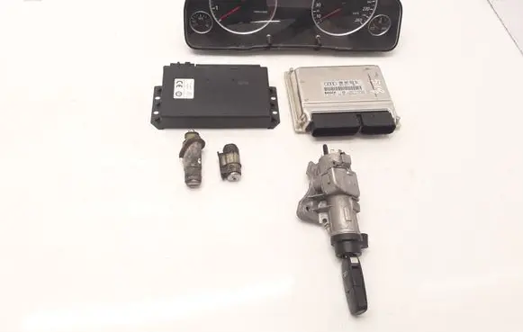Audi A6 S6 C5 4B Engine ECU kit and lock set 3B0907552BJ 3B0907552 4B0905851