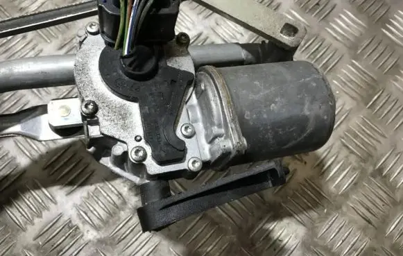 Ford Fusion Wiper motor 2s6t17b571bc 2s6t-17b571-bc