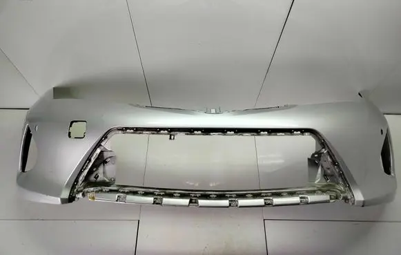 Toyota Auris E180 Front bumper 5211902A20