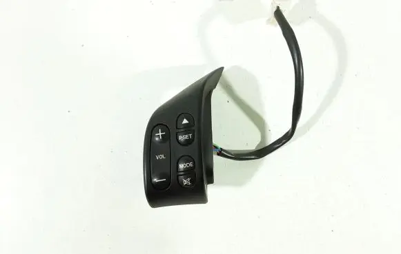 Steering wheel buttons/switches