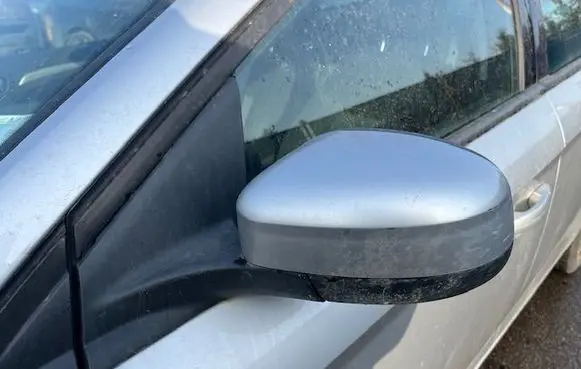 Ford Mondeo MK IV Manual wing mirror 