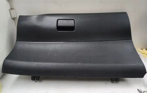 Toyota Auris 150 Glove box 55552-02130