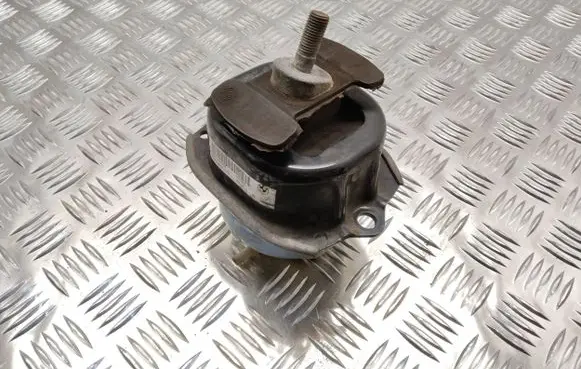 BMW X6 F16 Engine mount bracket 6853103