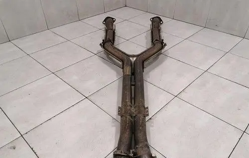 Aston Martin V8 Exhaust gas pipe 6G335220DD