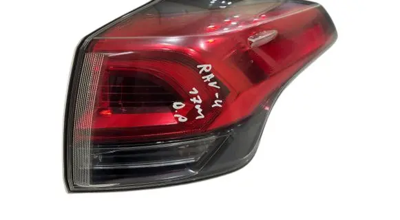 Toyota RAV 4 (XA40) Rear/tail lights 8155042201 A4Q2210001