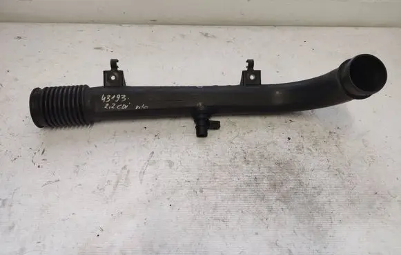Intercooler hose/pipe