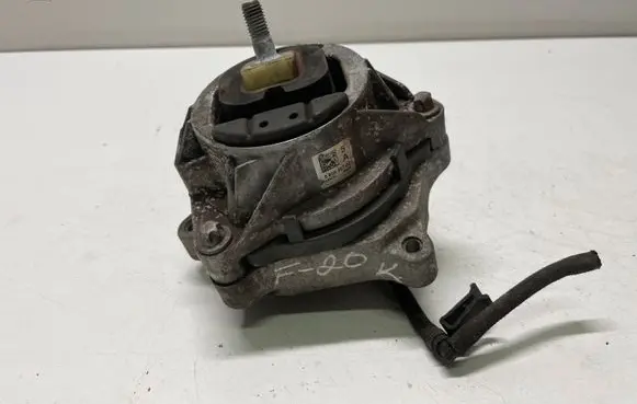 BMW 1 F20 F21 Engine mount bracket 6859407