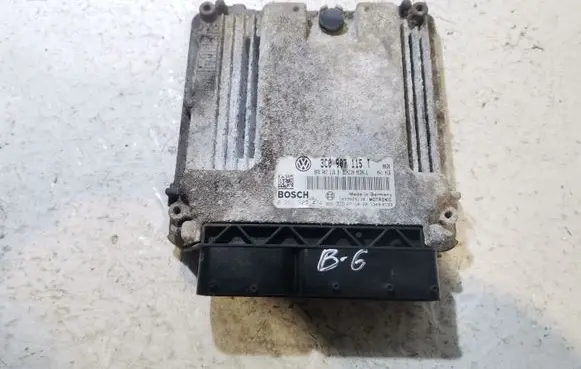 Volkswagen PASSAT B6 Engine control unit/module 3C0907115T
