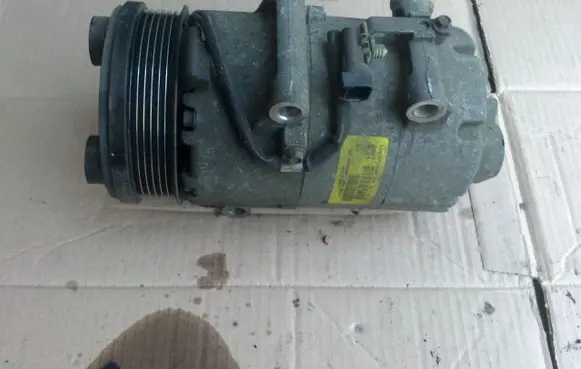 Ford Focus Air conditioning (A/C) compressor (pump)