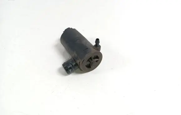 Toyota Auris 150 Windscreen/windshield washer pump 85330-02040