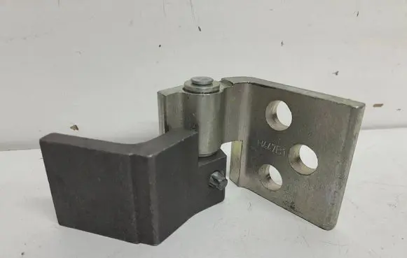 Mercedes-Benz Vito Viano W447 Front door hinge set A4477208400