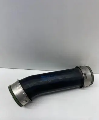 Volkswagen Transporter - Caravelle T5 Intercooler hose/pipe 7H0145708E