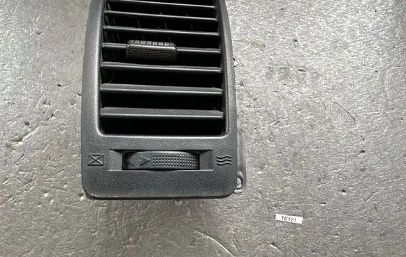 Hyundai Terracan Dashboard side air vent grill/cover trim 85730H1600