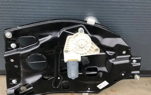 Mercedes-Benz S C217 Rear window lifting mechanism without motor