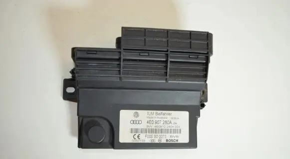 Audi A8 S8 D3 4E Power management control unit 4E0907280A 4E0910280A