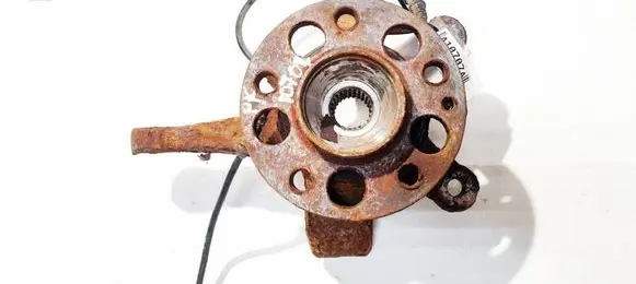 Mercedes-Benz B W245 Front wheel hub