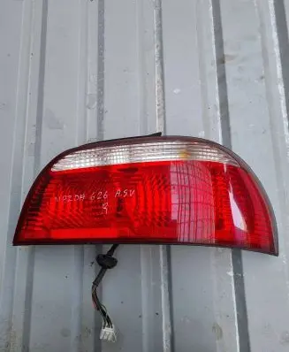 Mazda 626 Rear/tail lights 2VL935285
