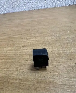 Mercedes-Benz GLC X253 C253 Other relay 4RA00781300 D8131