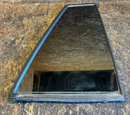 Mercedes-Benz E W124 Rear door window glass 43R001190 M216BOT25