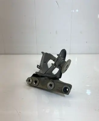 Audi A6 S6 C7 4G Fender mounting bracket 4g0821135a