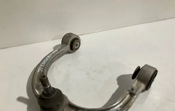 Mercedes-Benz R W251 Front upper control arm/wishbone 