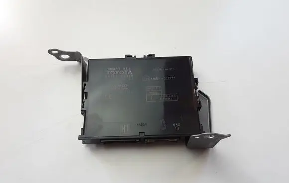 Lexus IS III XE30 Other control units/modules 8999053320
