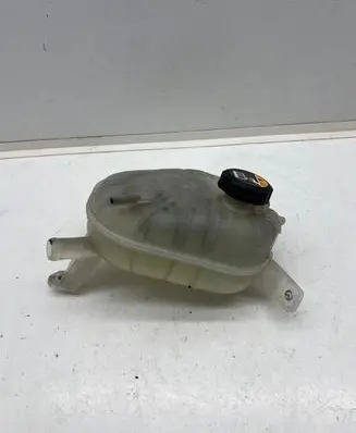 KIA Ceed Coolant expansion tank/reservoir 25430F2400