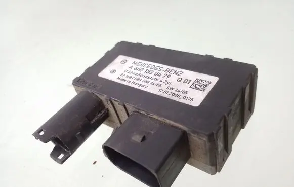 Mercedes-Benz A W169 Glow plug pre-heat relay A6401530479 899087000