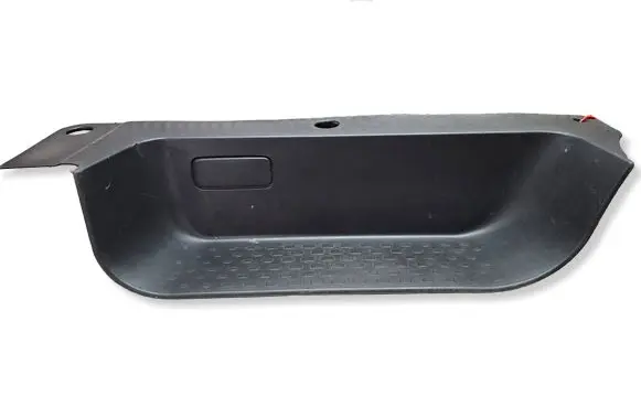 Renault Trafic III (X82) Front sill trim cover S26301770 93450152