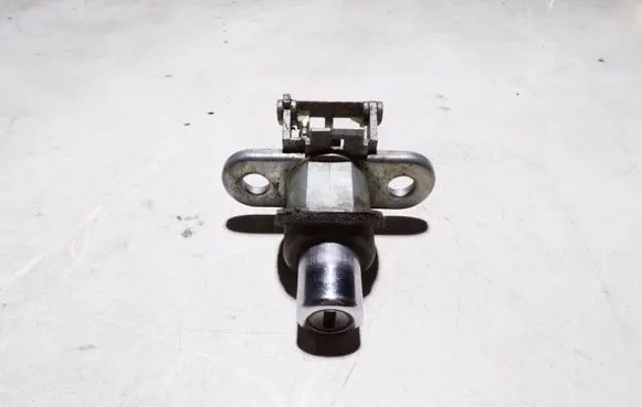 BMW 5 E39 Tailgate exterior lock 1960245