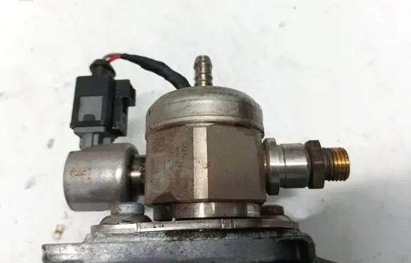 Skoda Superb B6 (3T) Fuel injection high pressure pump 06h127025p 0261520133