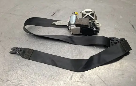 Volkswagen Golf VII Front seatbelt 5G4857706M 34172625A 34027306