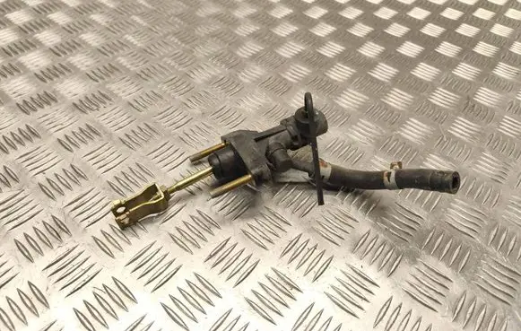 Toyota Yaris Clutch slave cylinder 022022L1