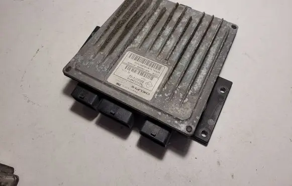 Renault Megane II Engine control unit/module 8200374152 8200334419 R0410B024B