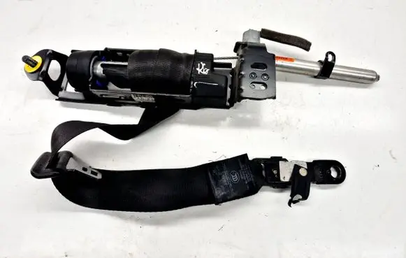Volvo V50 Front seatbelt 30730733
