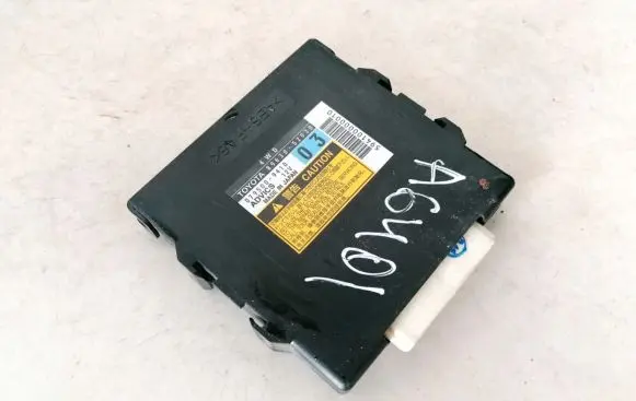 Volvo S40, V40 Other control units/modules 8963052030 89630-52030