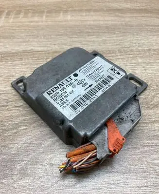 Renault Clio II Airbag control unit/module 8200136038B 0285001415