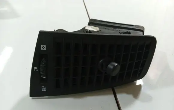Dash center air vent grill