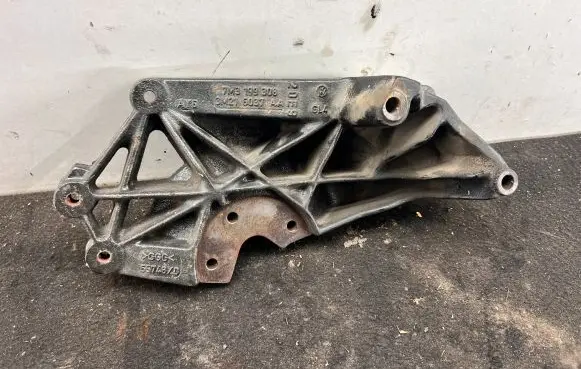Volkswagen Sharan Engine mounting bracket 3M216037AA 7M3199308
