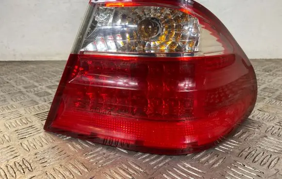 Mercedes-Benz CLK A208 C208 Rear/tail lights