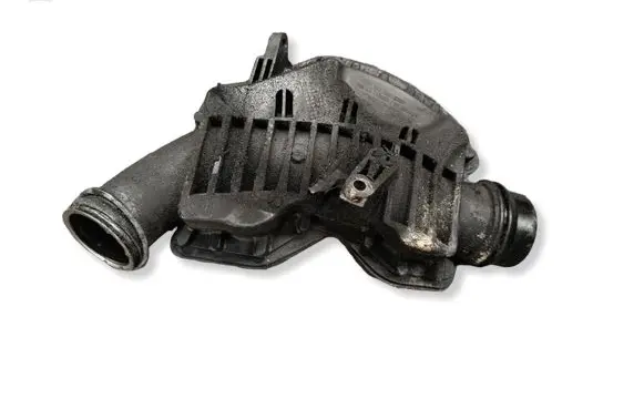 Mercedes-Benz E W212 Intake resonator A6421402787