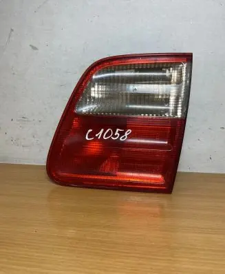 Mercedes-Benz E W210 Rear/tail lights A2108206064 C1058
