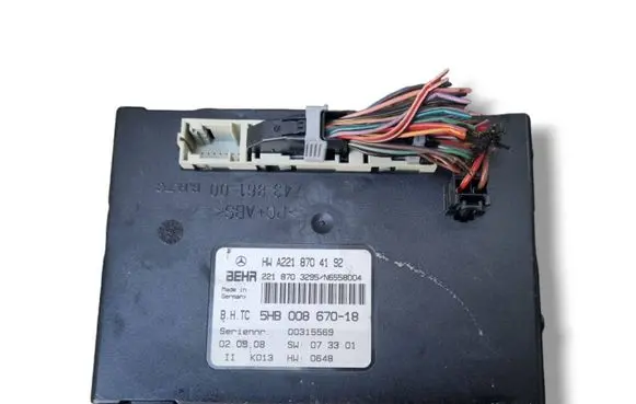 Mercedes-Benz S W221 Air conditioner control unit module 5HB008670-18 A2218704192