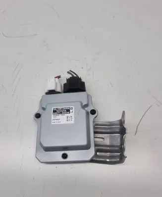 Lexus RX 450H Fuel injection pump control unit/module 8957158020