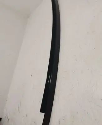 BMW 5 F10 F11 Rear door windshield rail 235313