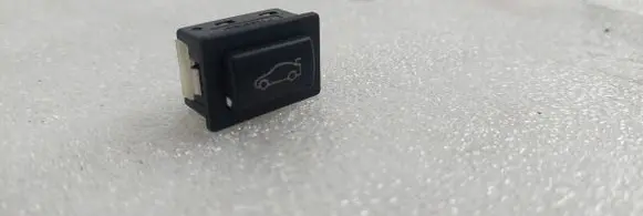 BMW 6 F12 F13 Tailgate opening switch 9200316 110112