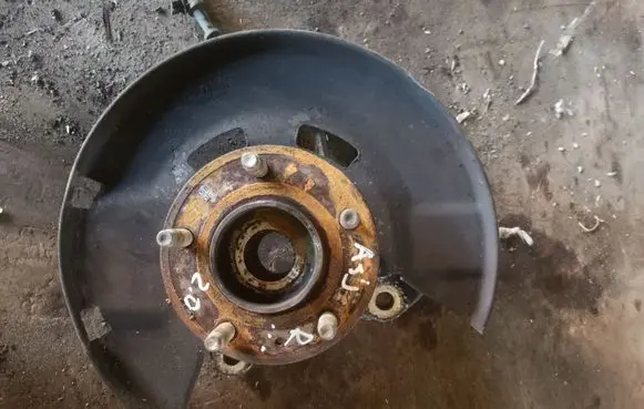 Opel Astra J Front wheel hub