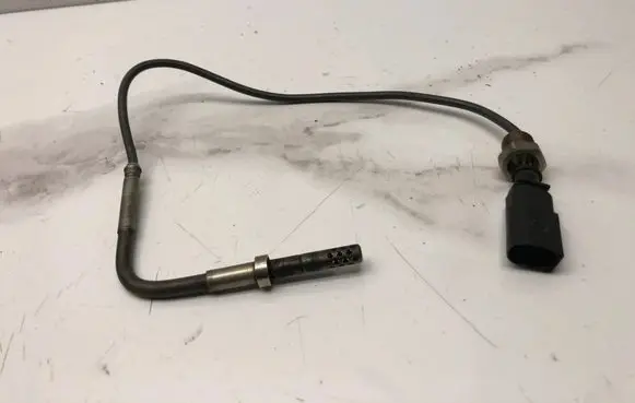 Audi A4 S4 B7 8E 8H Exhaust gas temperature sensor 059906088A