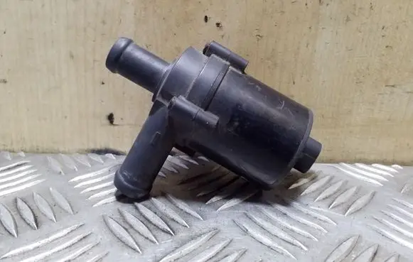Toyota Corolla E120 E130 Electric auxiliary coolant/water pump