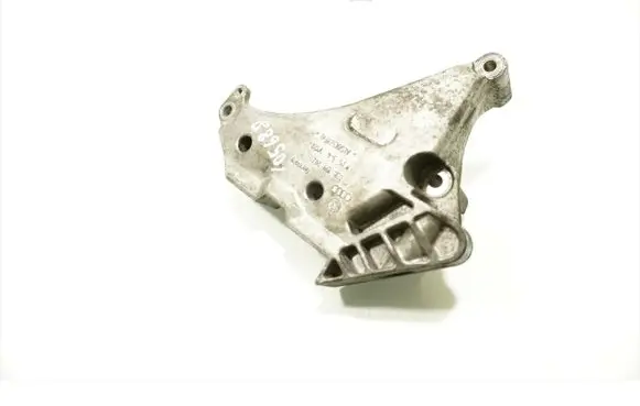 Volkswagen PASSAT B6 Engine mounting bracket 03L199207